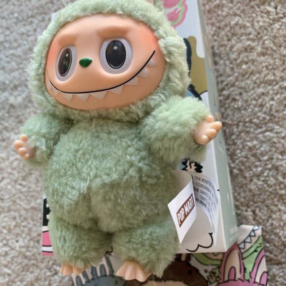 Labubu The Monsters Exciting Macaron GreenGrape - Picture 9 of 9